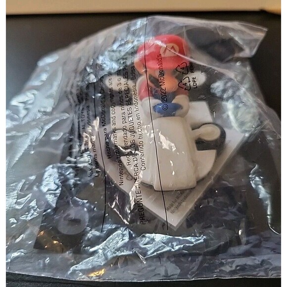 Nintendo 2022 McDonald's Happy Meal Toy Mario Kart Racers Mario #1 Sealed NIP - Picture 1 of 5